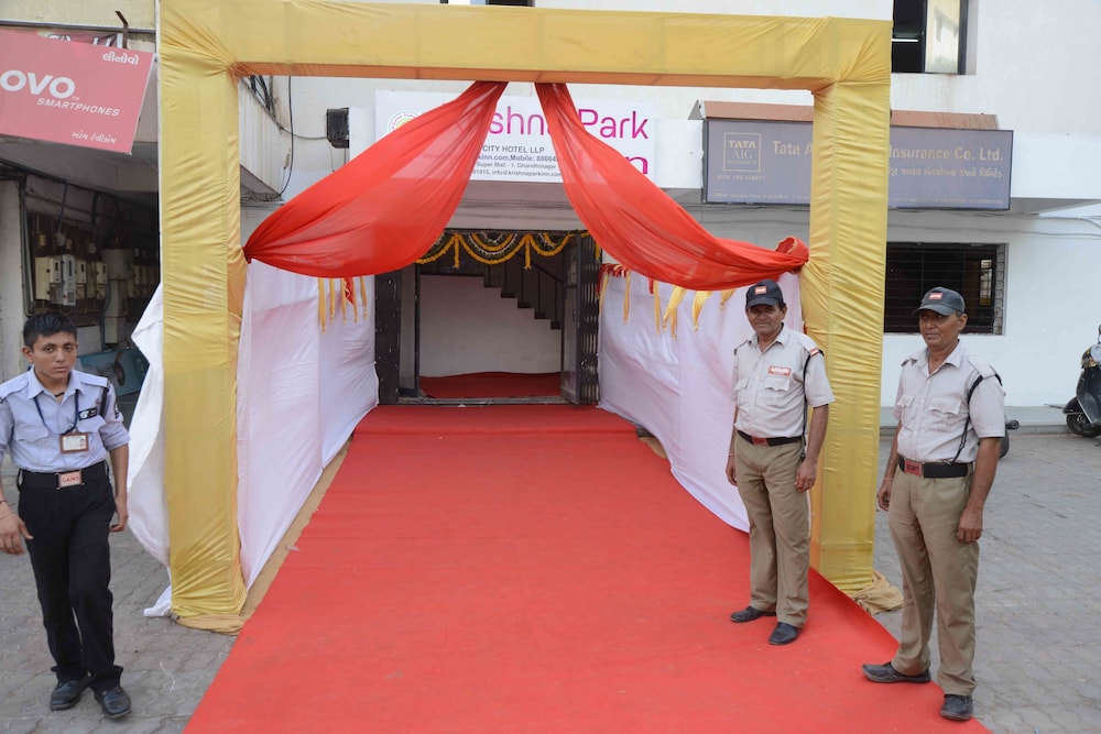 Krishna Park Inn