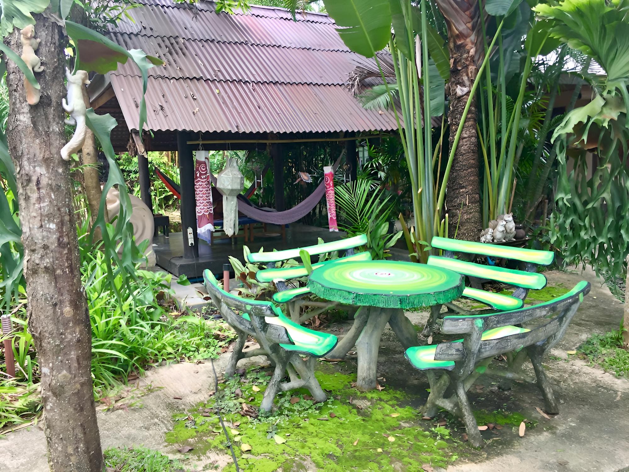 Bueng Pai Farm