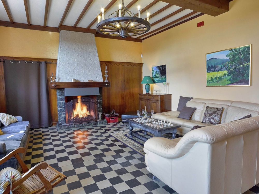 Spacious Holiday Home With Private Garden view 5