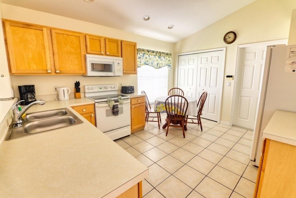 Pool Pleasure At Highlands Reserve 3 Bedroom Home by Redawning view 3