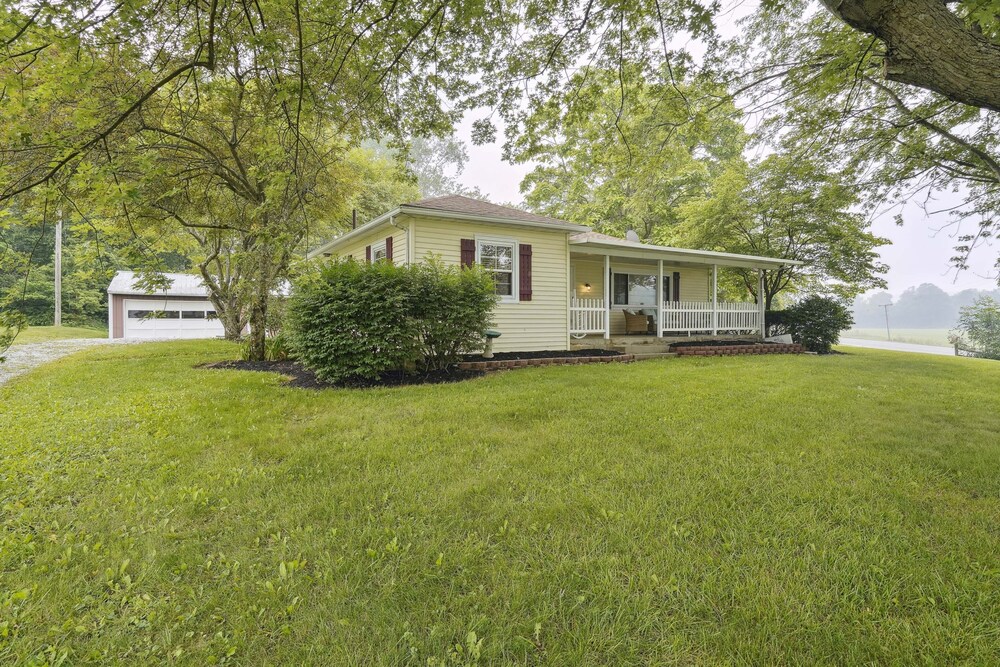 Utica Vacation Home ~ 12 Mi to Denison University! view 3