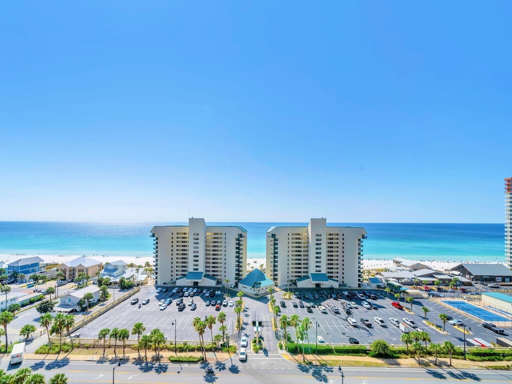 Laketown Wharf 1213