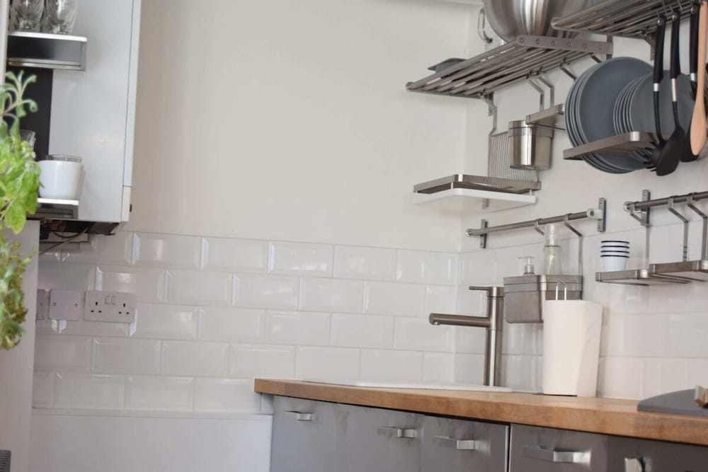 Airy Modern 1 Bed Apartment in Shoreditch