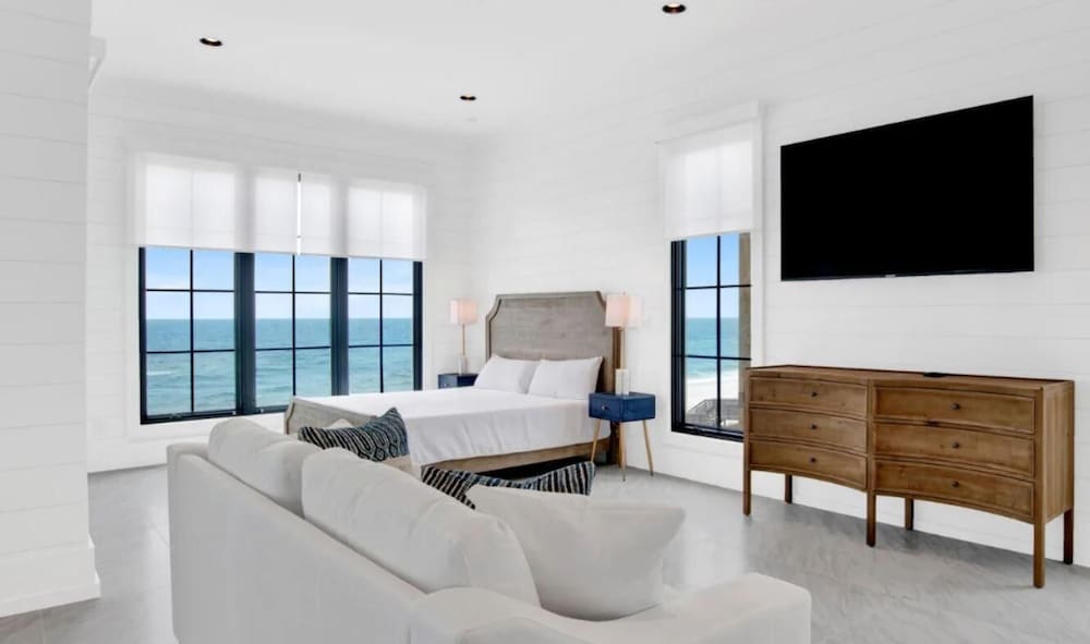 Sea La Vie at Eleanor Beach