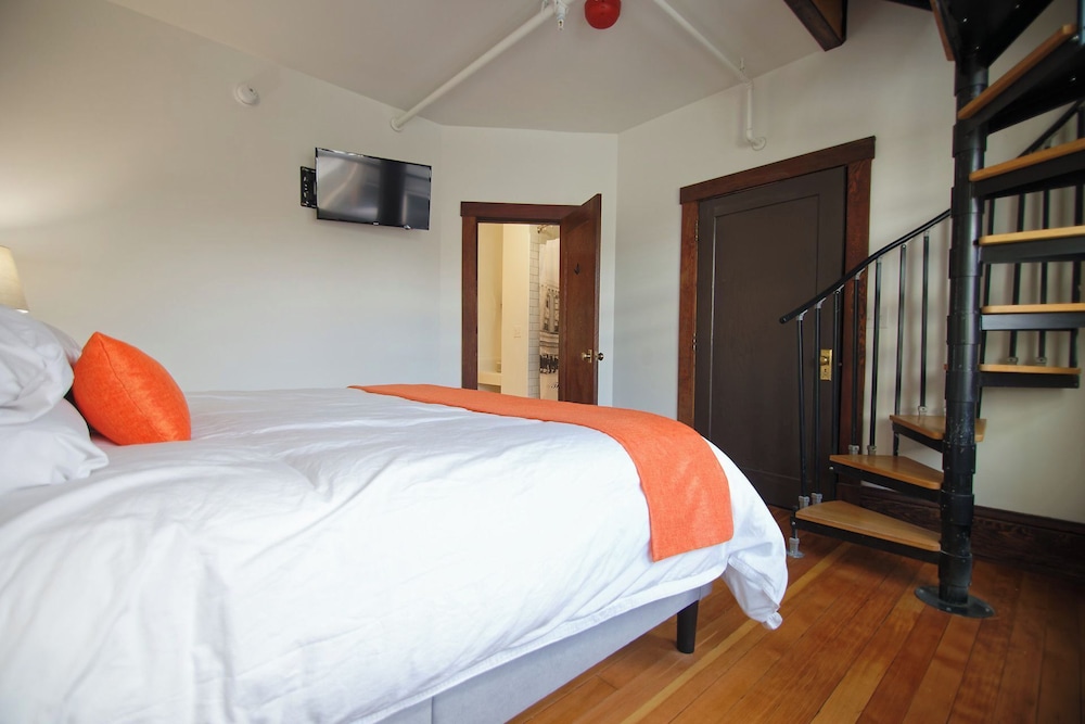 The Andrus Hotel