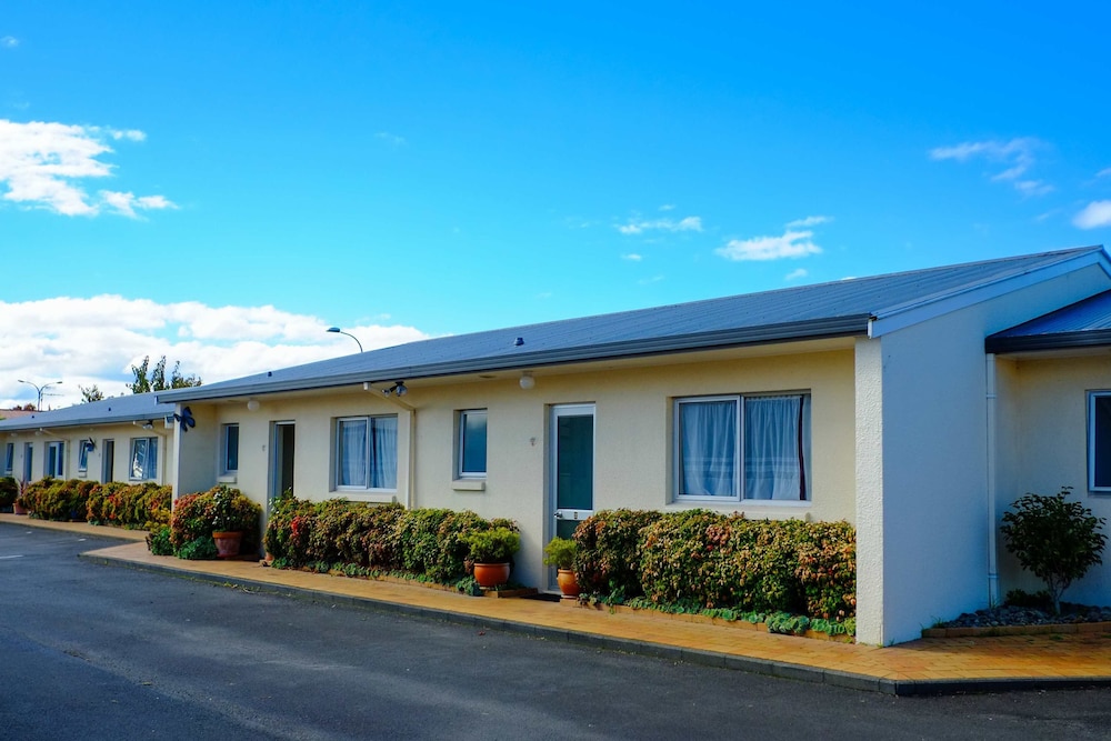 Ann’s Volcanic Motel