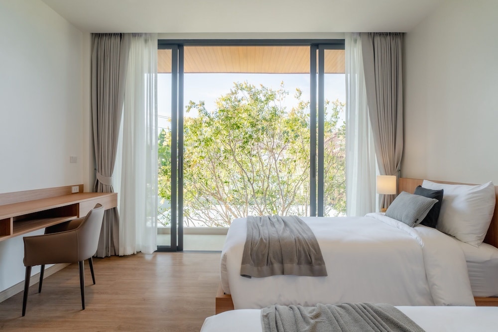 Modern Tropical Pool Villa - Saiyuan