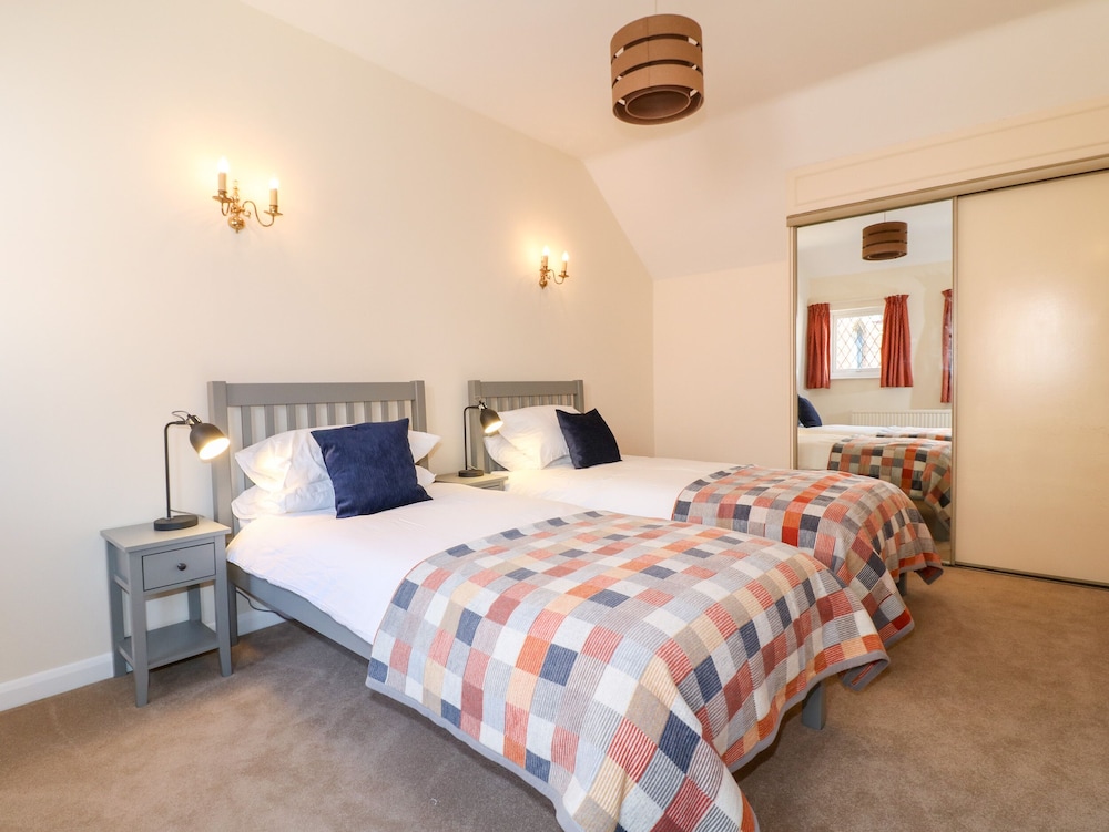 Elm Tree Cottage