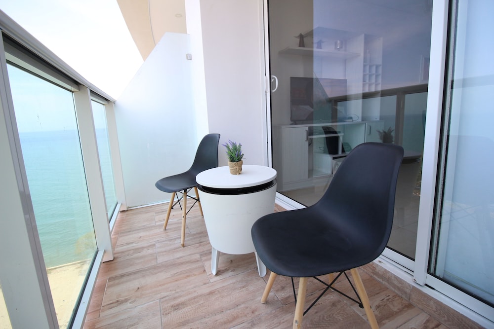 Apartamentos SOHO Elite - Frente al Mar