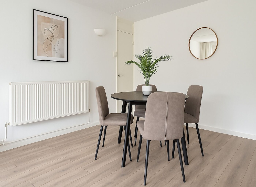 Elegant 2 Bedroom Apartment in Battersea