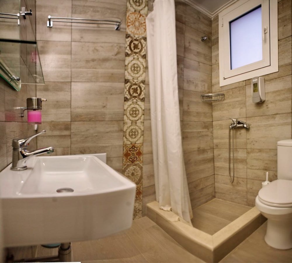 Victoria Studios photo 5