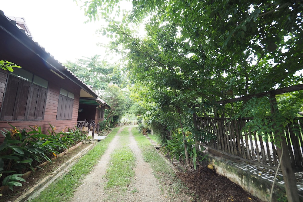 Phu Resort