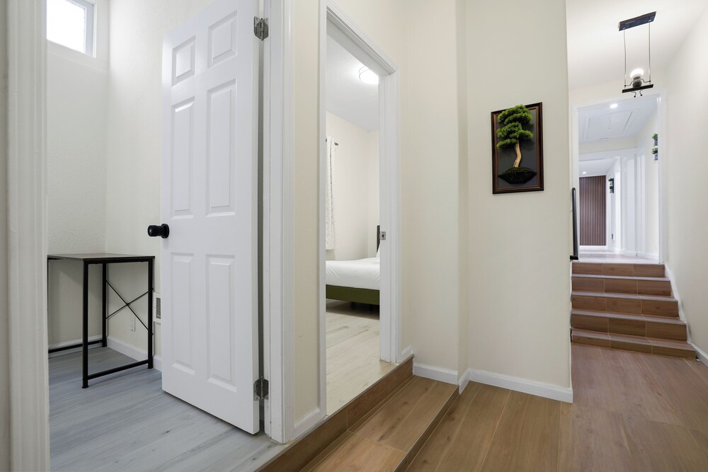 Cozy Private Rooms near SF Transpo