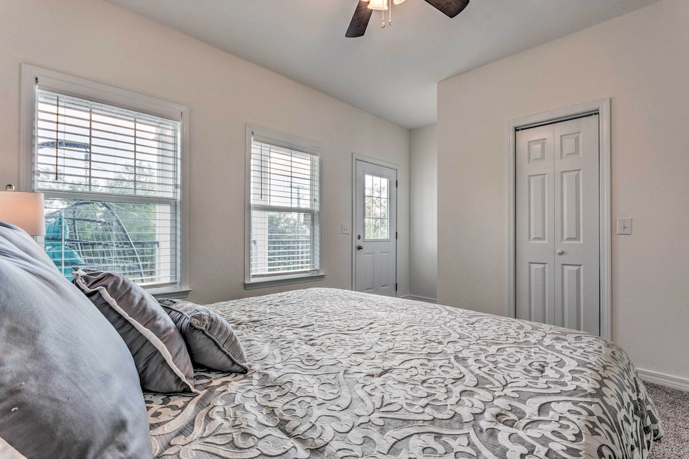 Idyllic Pensacola Home w/ Yard + Fire Pit!