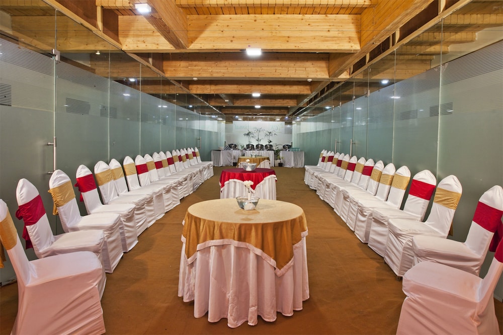 meeting & event spaces