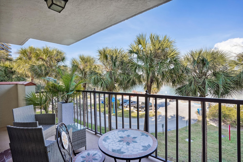 Land's End 1-306 Bay Front- Premier