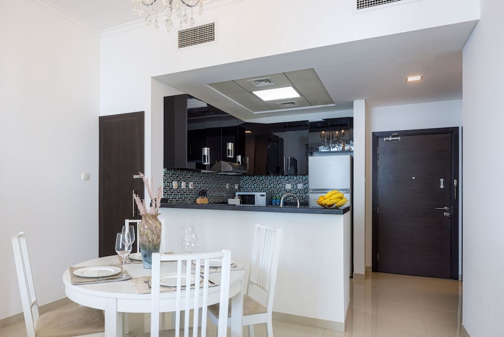 Botanica Tower - 1811 1BD