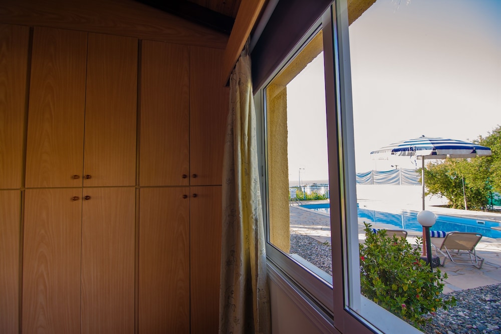 Corallia Villa ,3 Bedrooms see and Forest View view 3