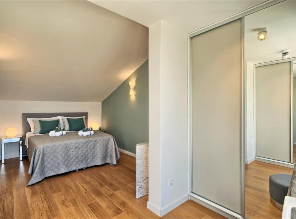Apartment Domenico - 50 m From the sea