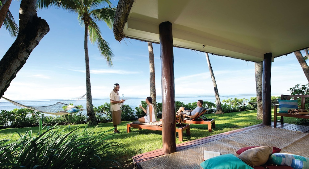 Outrigger Fiji Beach Resort 14