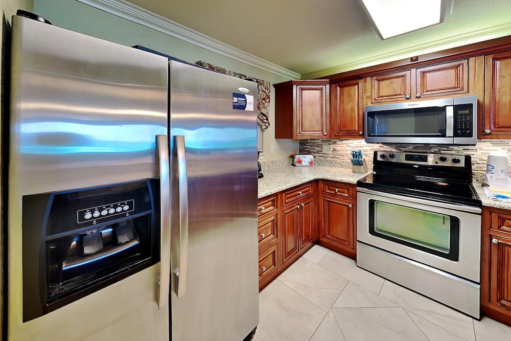 Emerald Isle Fort Walton Beach by Southern Vacation Rentals