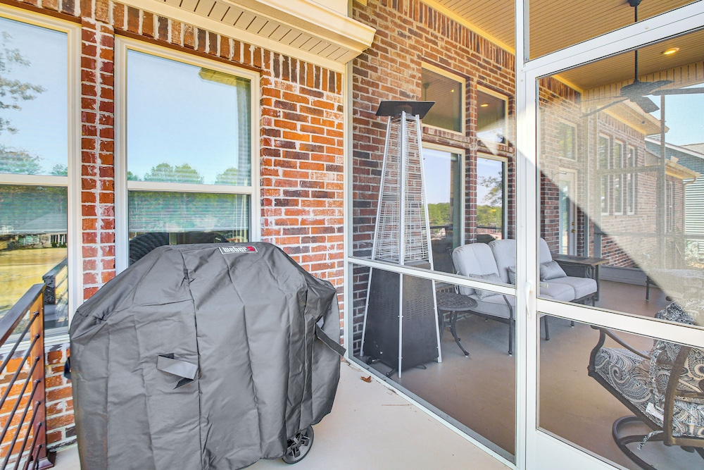 Luxe Golf Getaway in Hot Springs Village!