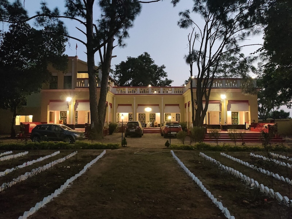 Tulin Heritage Bungalow view 5