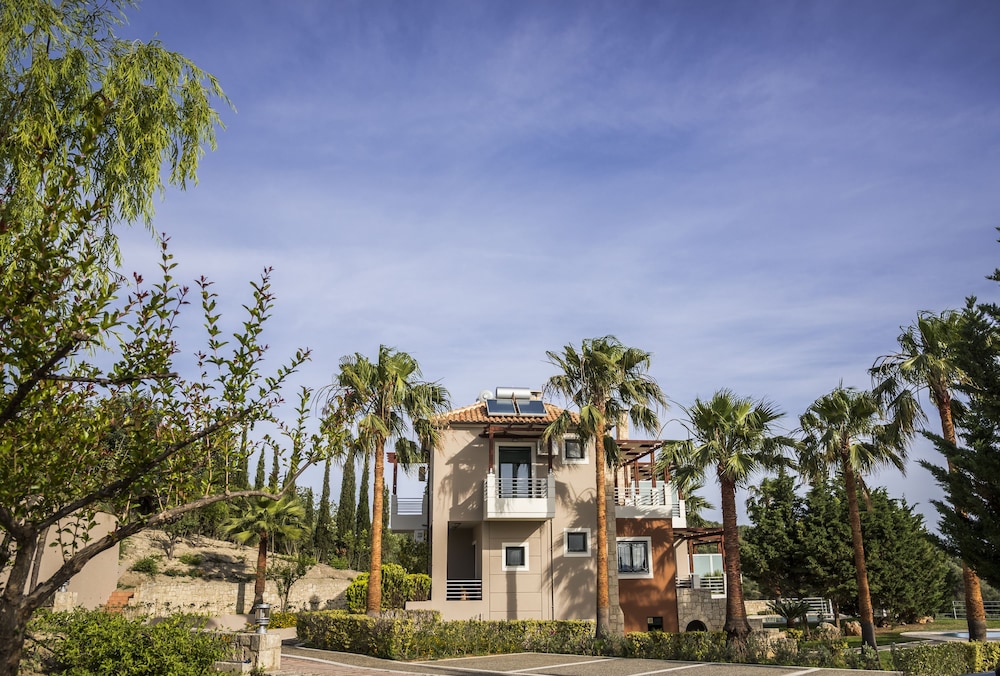 Athina Luxury Villas