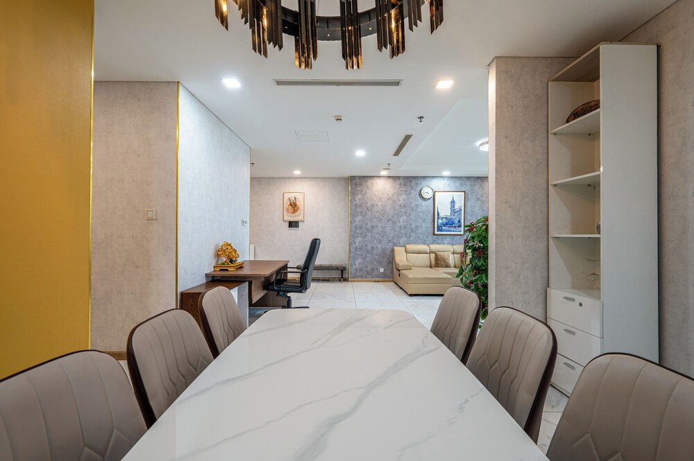 Vinhome Central Park - ADVANTAGE HOME