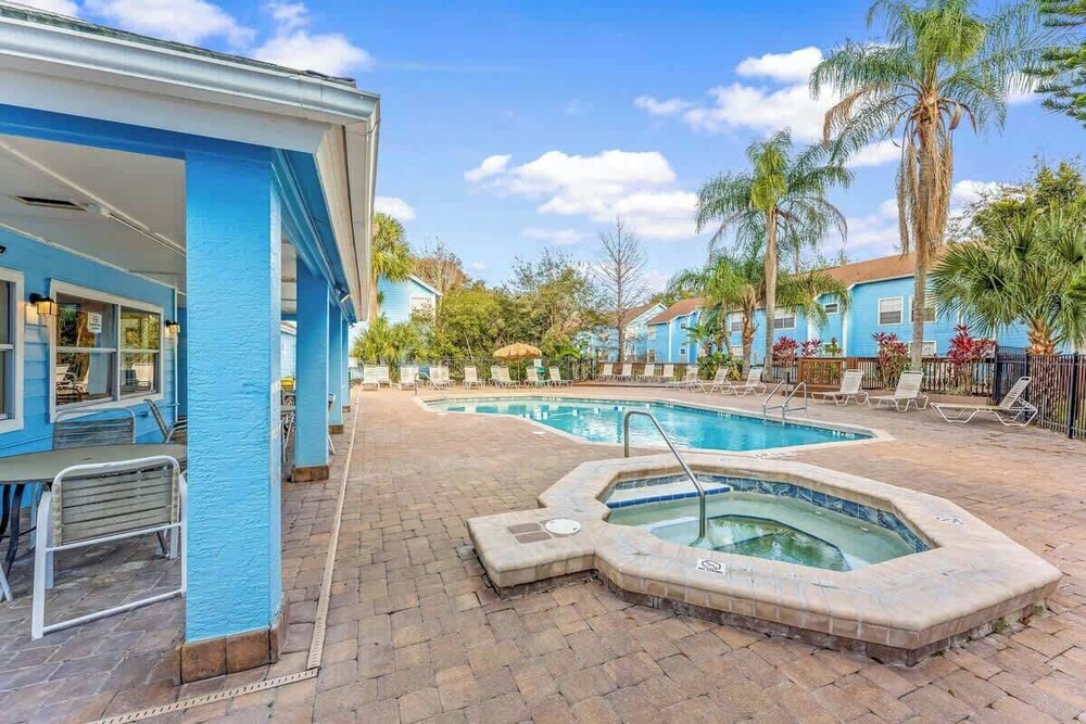 Enjoy Disney 3brs at Villas of Somerset