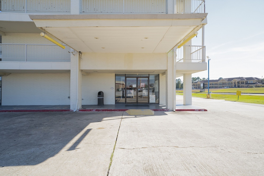 Americas Best Value Inn & Suites Humble