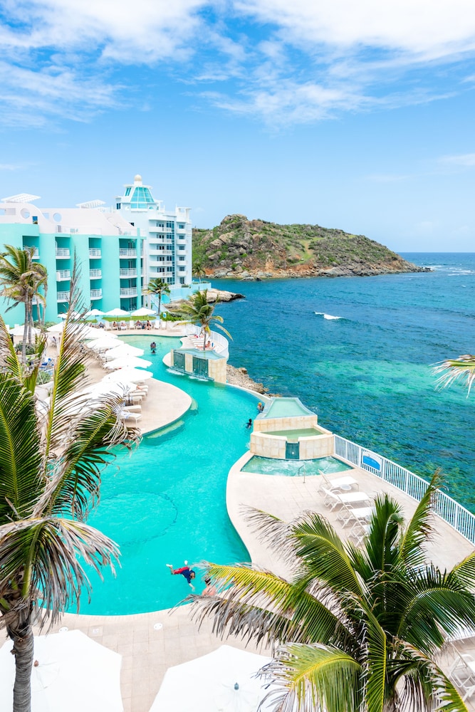 Oyster Bay Beach Resort - hotel in 10 Emerald Merit Rd, Oyster Pond