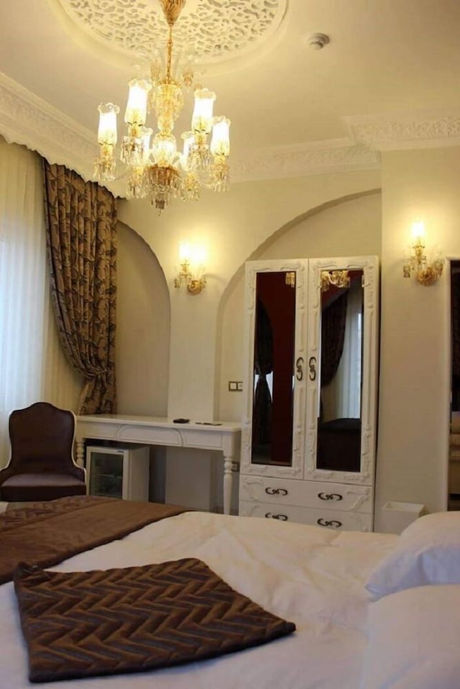Azade Butik Otel