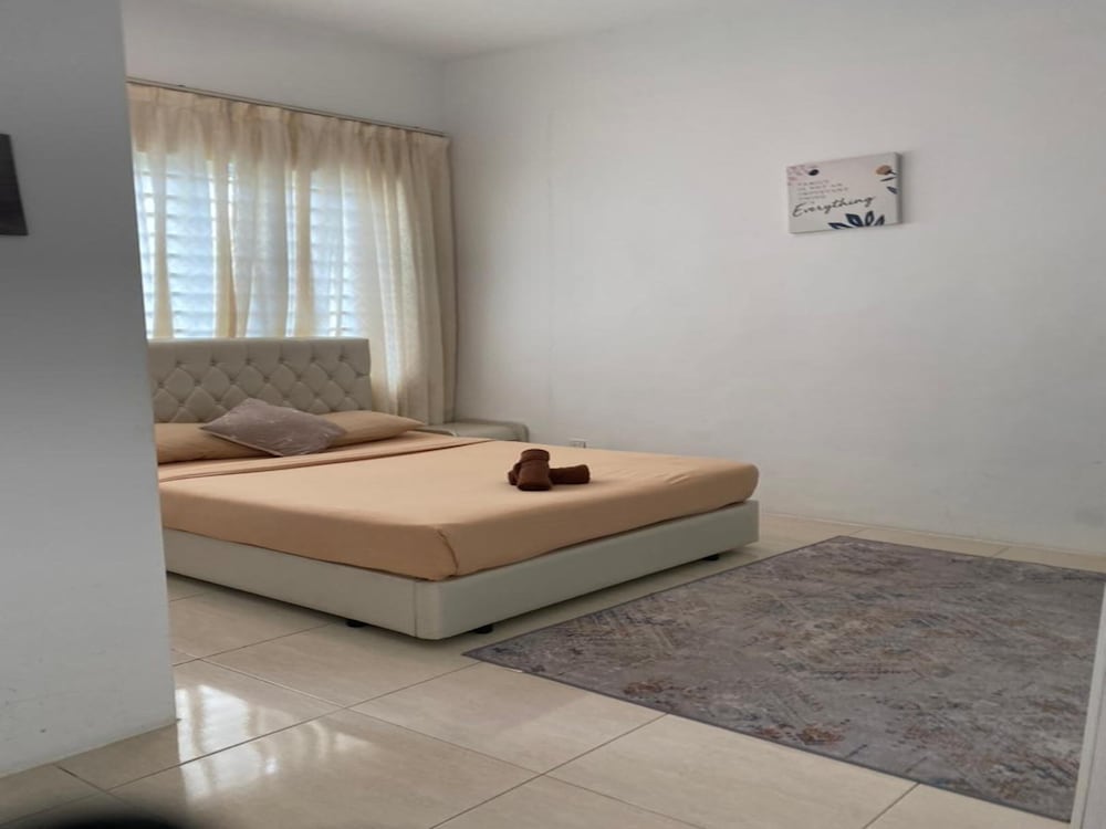 Hotel O Bayu Service Apartment