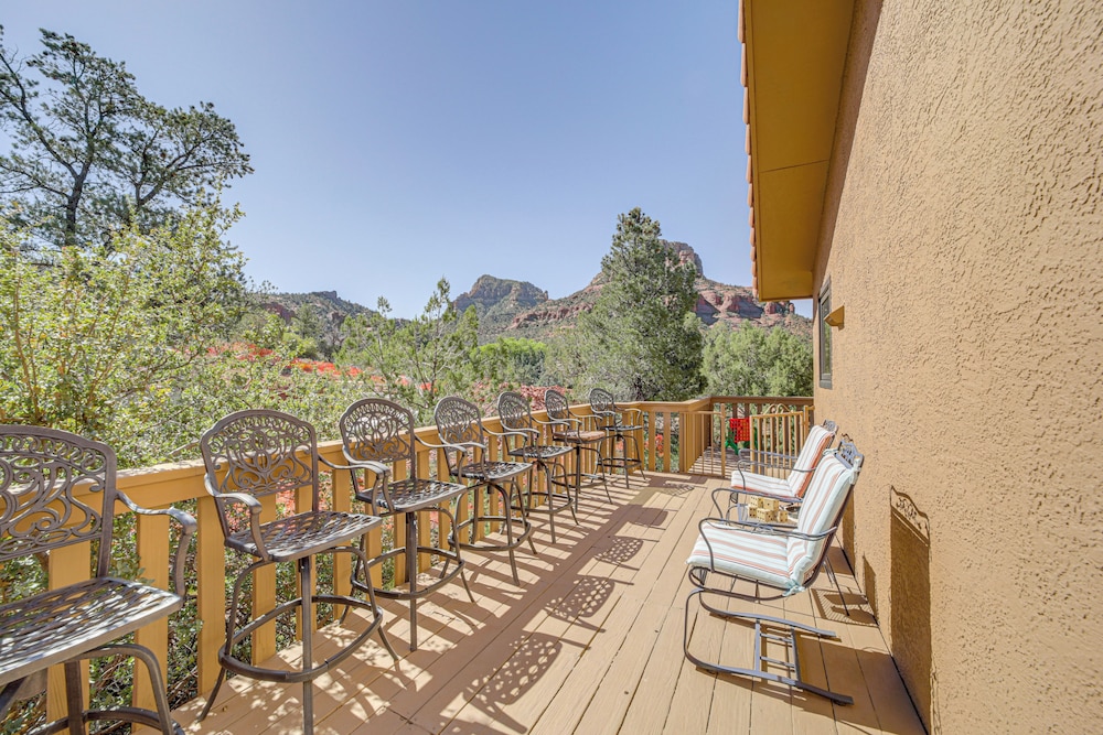 Hot Tub & Game Room: Scenic Sedona Home!