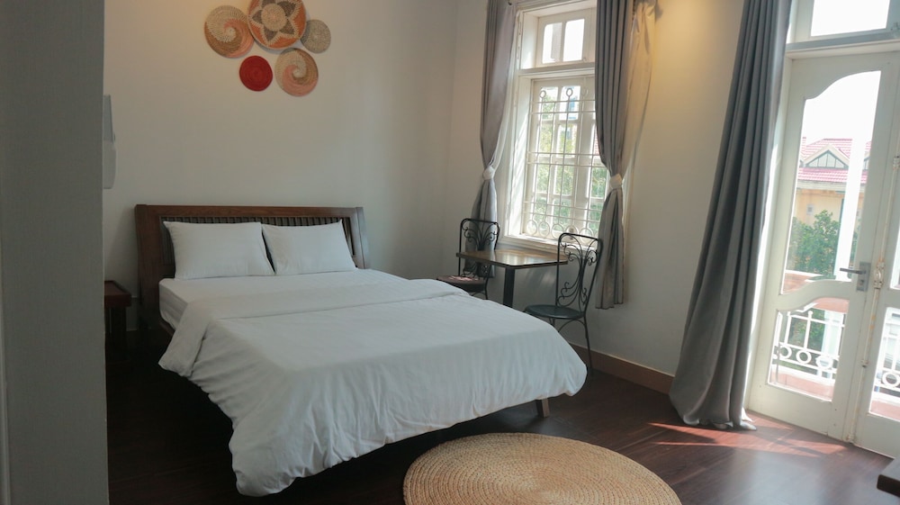 Em Am Homestay - West Lake