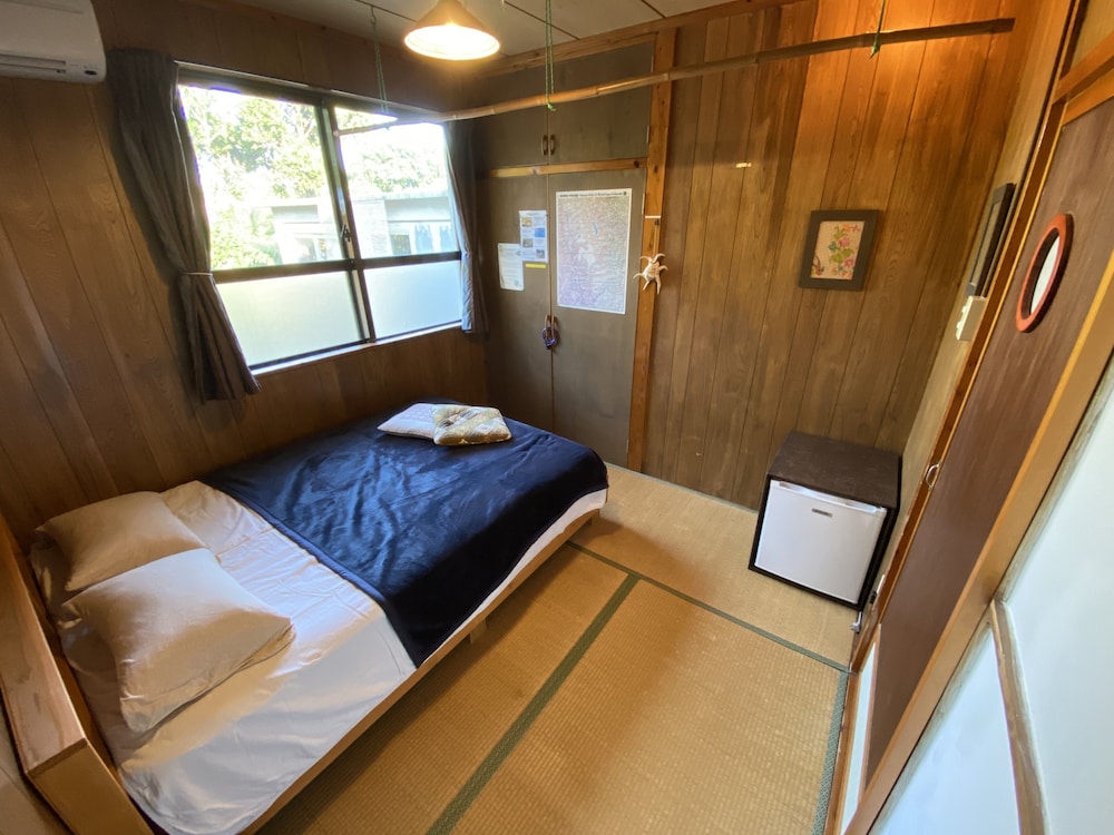 Hotel Hibiscus - Hostel