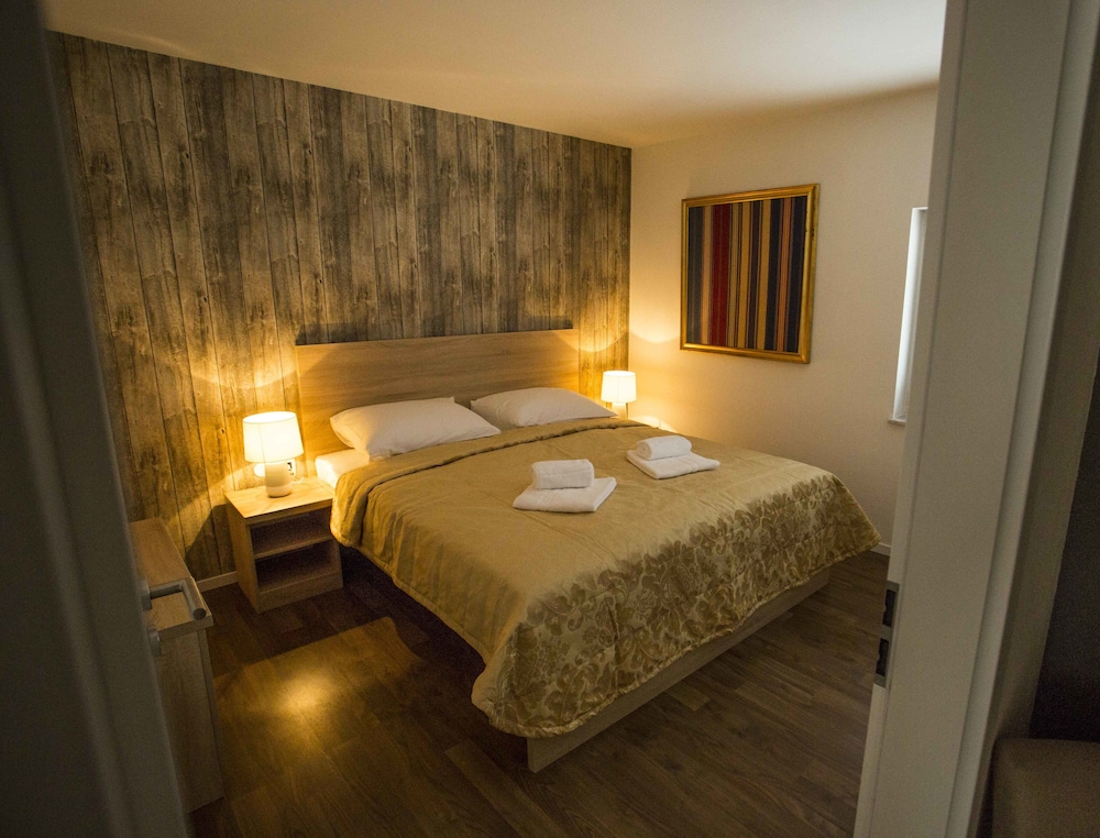 Apartments Villa Stella view 3