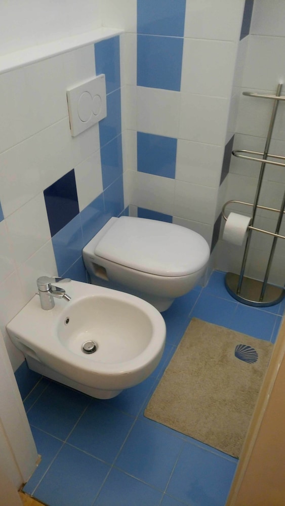 Eurotel 406 en Rapallo — bathroom