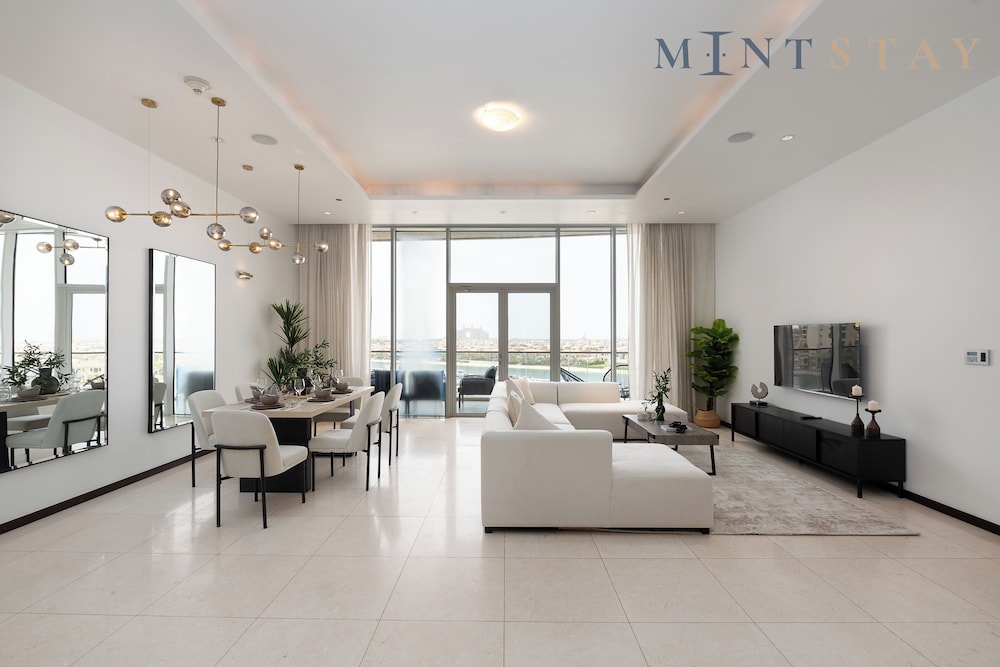 Tiara Residences - Mint Stay