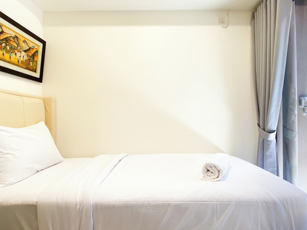 Good And Homey 2Br At Meikarta Apartment