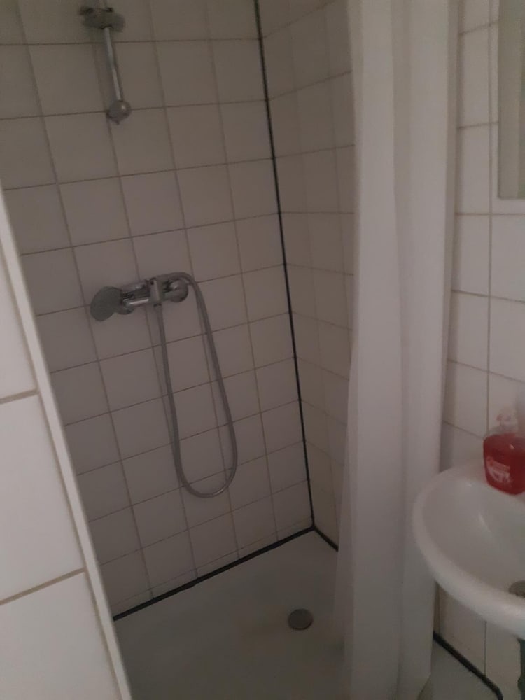 2-Rent Group Hostel Apartments SEN14