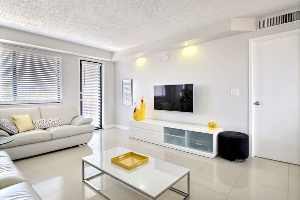 Golden Isles 509 in Hallandale Beach