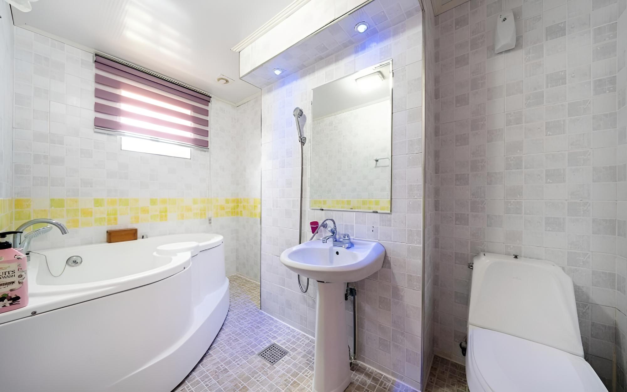 Taean Baja California Pension