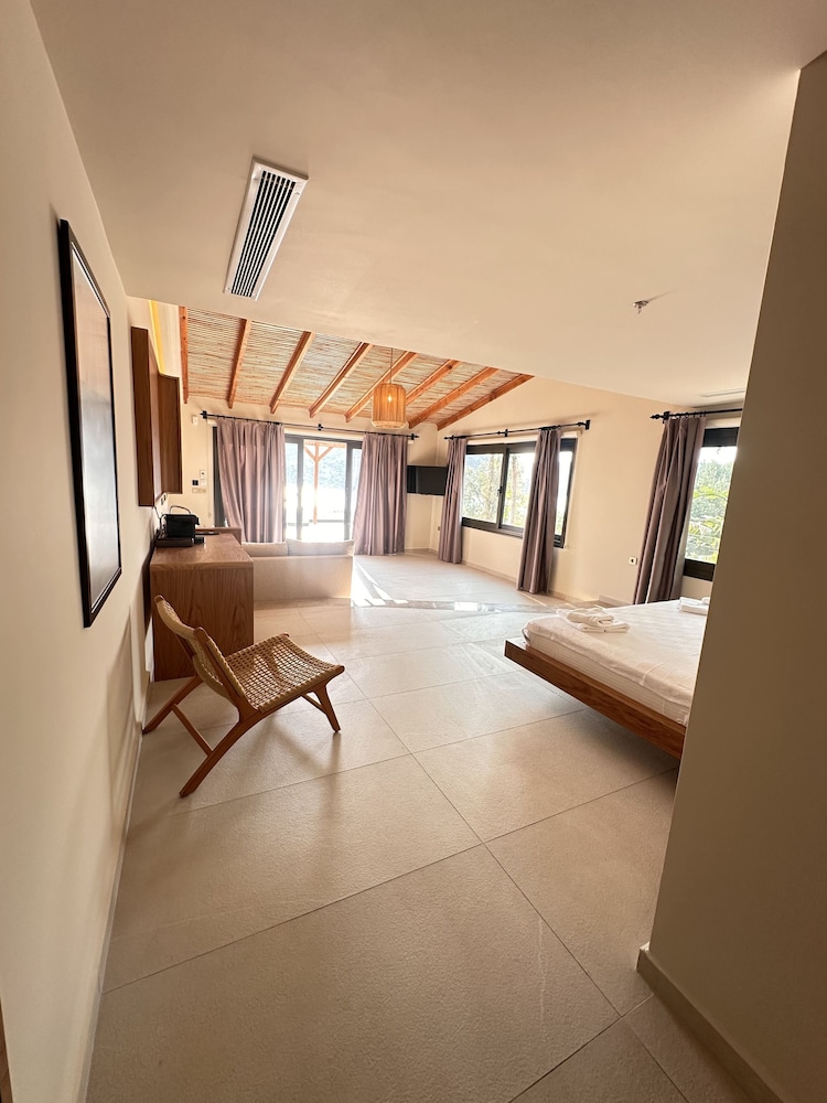 LUCE BOZBURUN OTEL MARMARİS