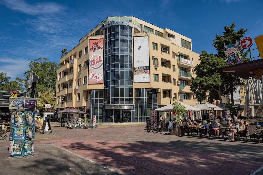 Menada Midia Apartments