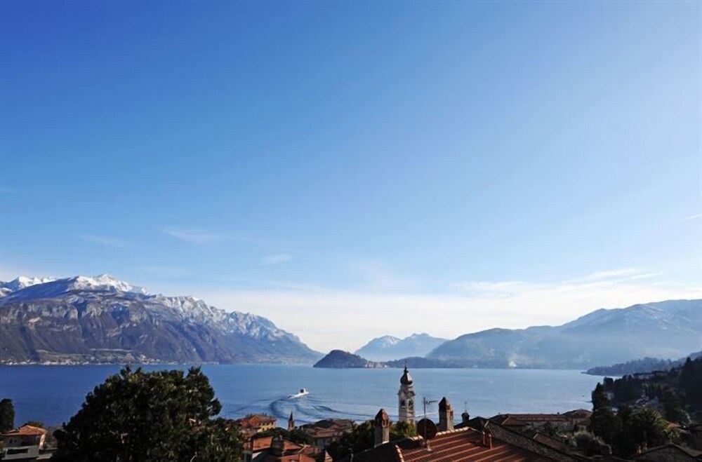 Menaggio Castello Panoramica