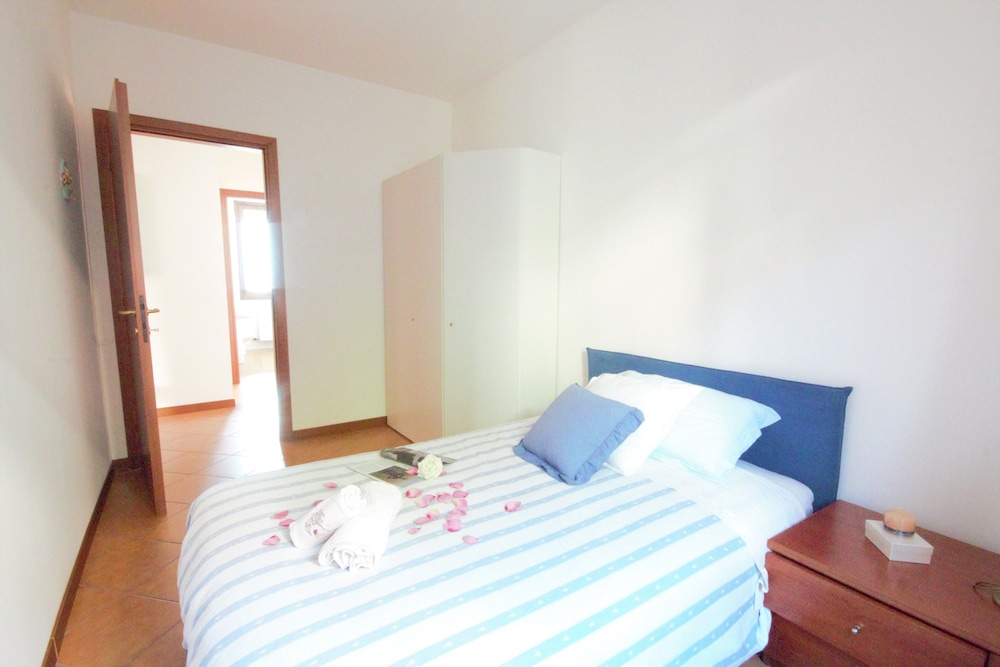 Pognana Luxury Apartment n.1 - 7 people view 3