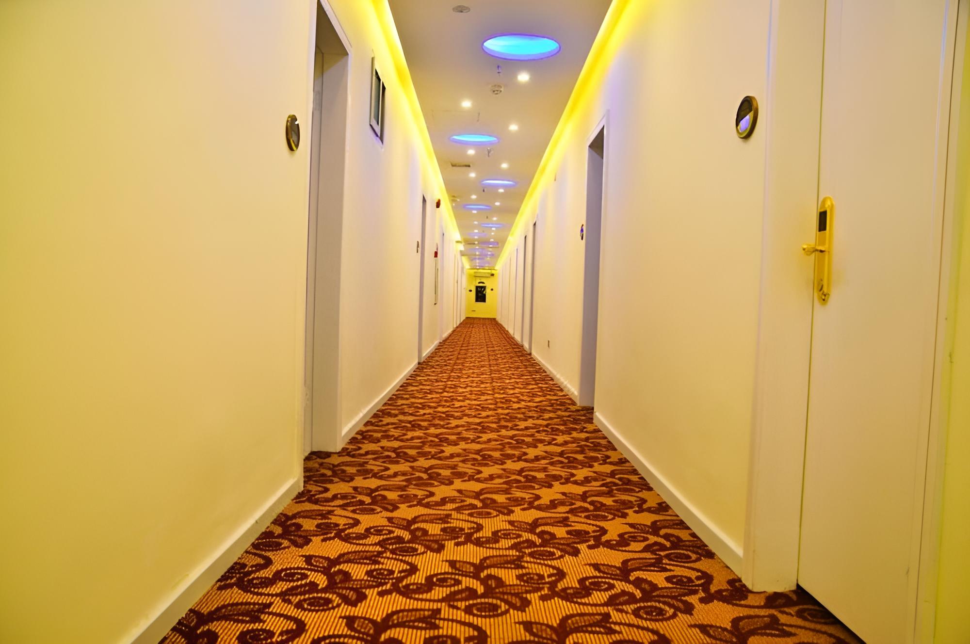 Huiyin Fashion Hotel