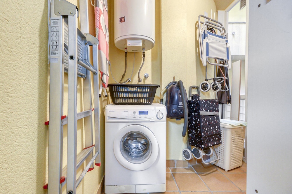 Apartment in Roses Near Playa de Roses Beach